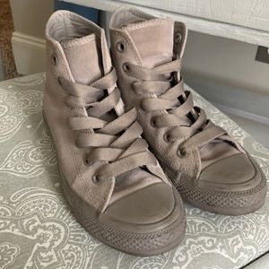CONVERSE-gray/brown suede high tops